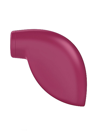 Klitorio stimuliatorius ,,Satisfyer One Night Stand Purple'' 
 
Jeigu dar neteko išbandyti naujoviškos ,,Air Pulse'' technologijos, bet norėtumėte ją išbandyti prieš įsigijant naują sekso žaislą - ,,One Night Stand'' jums tiks idealiai. ,,Air Pulse'' veikia vakuuminių bangų stimuliacijos principu ir suteikia  neregėtus oragzmus , kurių daugiau niekada nenorėsite atsisakyti. Stimuliatorius turi 4 intensyvumo programas ir gali veikti iki 90 minučių - tai daugiau nei pakankamai laiko susipažinti su šia įdomia, nauja technologija ir patirti ilgalaikį malonumą. 
Stimuliatorius pagamintas iš aksominio švelnumo,  medicininio silikono  ir yra malonus liesti. Valdymas itin lengvas ir patogus - pusluojančių bangų reguliavimo mygtukus pasieksite vienu pirštu ir galėsi susikoncentruoti tik į tai, kas yra svarbiausia - save. Stimuliatorius yra  atsparus vandeniui  (IPX7), todėl malonumais galėsite mėgautis net duše ar vonioje.  
Kompaktiškas, elegantiškas ir diskretiškas stimuliatorius  dirba itin tyliai , o tai reiškias, kad galėsite jį naudoti visur, kur tik širdis geidžia. Taip pat šis stimuliatorius gali būti ir puikus  kelionių partneris , nes nesunkiai tilps jūsų rankinėje ar krepšyje.  
Tinkamai prižiūrint šis stimuliatorius tarnaus jums ilgai. Prieš ir po kiekvieno naudojimo nuplaukite jį šiltu vandeniu ir švelniu muilu arba  specialiu žaislų valikliu . Leiskite išdžiūti natūraliai. Šį sekso žaislą laikykite stalčiuje, specialiame maišelyje arba kitoje vietoje, kurioje nėra dulkių. Laikykite jį atokiau nuo kitų sekso žaislų. Nepalikite tiesioginiuose saulės spinduliuose ir niekada nelaikykite jo dideliame karštyje. 
Rekomenduojama naudoti kartu su  vandens pagrindo lubrikantu . Nenaudokite silikoninių lubrikantų, aliejų ar kremų, nes jie gali sugadinti prietaiso medžiagą ir apriboti jo veikimą bei galiojimo laiką. 