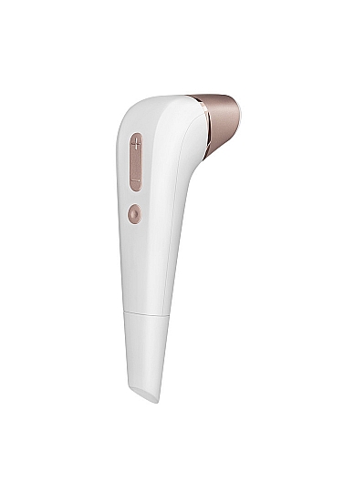 Klitorio stimuliatorius ,,Satisfyer Number Two White/Rose Gold'' 
,,Satisfyer Number Two" myluos jus ir jūsų klitorį  bekontakte stimuliacija  iki tol, kol patirsite svaiginantį orgazmą. Naudojant naujovišką ,,Airpulse" technologiją, minkštas silikoninis antgalis lengvai apgaubia jūsų perlą ir dėl galingo vakuuminio bangų poveikio suteikia neregėtų orgazmų. Elegantiškas, balto ir rožinio aukso dizainas suteikia stimuliatoriui išties viliojančią ir prabangią išvaizdą - tai toks sekso žaislas, kurio nereikia gėdintis ir slėpti spintos gilumoje. 
,,Number Two" stebina  galingu varikliu , ergonomiška forma ir tyliu veikimu. Pasiduokite savo fantazijoms ir mėgaukitės klitoriniu stimuliatoriumi be jokio pašalinio triukšmo. Stimuliatorius yra  atsparus vandeniui  (IPX7), todėl malonumais galėsite mėgautis net duše ar vonioje.  Po vandeniu jo galinga bangų stimuliacija yra daug stipresnė. Jei žaislui pritrūks energijos, galite lengvai pakeisti dvi AAA tipo baterijas ir suteikti jam naują impulsą. 
Tinkamai prižiūrint šis stimuliatorius tarnaus jums ilgai. Prieš ir po kiekvieno naudojimo nuplaukite jį šiltu vandeniu ir švelniu muilu arba  specialiu žaislų valikliu . Leiskite išdžiūti natūraliai. Šį sekso žaislą laikykite stalčiuje, specialiame maišelyje arba kitoje vietoje, kurioje nėra dulkių. Laikykite jį atokiau nuo kitų sekso žaislų. Nepalikite tiesioginiuose saulės spinduliuose ir niekada nelaikykite jo dideliame karštyje. 
Rekomenduojama naudoti kartu su  vandens pagrindo lubrikantu . Nenaudokite silikoninių lubrikantų, aliejų ar kremų, nes jie gali sugadinti prietaiso medžiagą ir apriboti jo veikimą bei galiojimo laiką. 