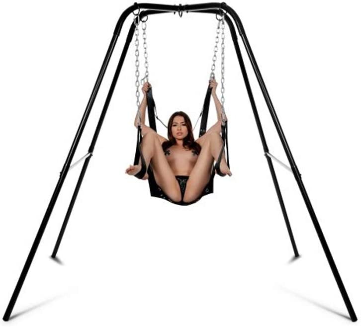 Sekso supynės su rėmu ,,Extreme Sling and Swing Stand''  
Su ,,Extreme Sling and Swing'' galėsi mėgautis seksu ore, kada tik panorėsite. Rinkinį sudaro: tvirtas stovas, prabangios sūpynės, grandinės ir visi reikiami segtukai, kad seksas būtų patogus ir be galo išdykęs. Jums nereikės gręžti sienų ar lubų, nes pakaks šias sūpynes pakabinti ant specialaus stovo.  Unikali sūpynių konstrukcija turi įmontuotus specialius žiedus  prie kurių saugiai tvirtinamos grandinės ir karabinai. 
Prabangios, oda aptrauktos sūpynės  suteiks jums visišką prieigą prie ore kabančio, prasižergusio partnerio.  Reguliuojamas sūpynių dizainas  leis jūsų partneriui atsigulti ant nugaros ir įstatyti kojas į specialias, nuimamas kilpas.  Reguliuojami diržai ties galva  leis pakelti arba nuleisti viršutinę kūno dalį, o  paminkštinta pagalvėlė  suteiks visišką komfortą ir patogumą.  
Sūpynės  nereikalauja daug priežiūros  - kai baigsite meilės žaidimus - tereiks jas nuvalyti su  specialiu žaislų valikliu  arba  servetėlėmis .  Lengvai išardomą stovą galėsite diskretiškai paslėpt i tik jums žinomoje vietoje. Jei vis tik sugalvotumėte paįvairinti žaidimus arba išbandyti kitas sūpynes - ne bėda - centriniame viršutiniame kampe, kur kryžiuojasi rėmo kojos - galite pakabinti kitas sekso sūpynes.