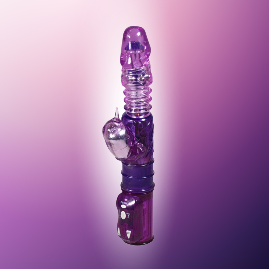 Dvigubas vibratorius "Piston Follies" – Violetinis  
"Piston Follies" vibratorius  pasižymi judesiais pirmyn ir atgal, masažuojančiais makšties sieneles, kurie nuneš jūsų orgazmus virš debesų.   
  
Vibratorius išsiskiria  realistišku penio formos galiuku,  kuris yra didelis ir lankstus. Besikantis žiedas ypatingai stimuliuoja klitorį.  Maksimalus įsiskverbimo ilgis yra 15 cm.,   abu galiukai turi net 7 vibravimo funkcijas ir 6 sukimosi greičius.  
Šis mažasis draugas yra idealus kompanionas kelionėse ir visur kitur - net duše ar vonioje dėl  vandeniui atsparios  konstrukcijos.   Baterijai  išsikrovus, lengvai ją pakeiskite kitomis –  4xAA.  
  
Tinkamai prižiūrint  šis vibratorius tarnaus tikrai ilgai. Prieš ir po kiekvieno naudojimo nuplaukite jį šiltu vandeniu ir švelniu muilu arba specialiu žaislų valikliu. Leiskite išdžiūti natūraliai. Šį sekso žaislą laikykite stalčiuje, specialiame maišelyje arba kitoje vietoje, kurioje nėra dulkių. Laikykite jį atokiau nuo kitų sekso žaislų. Nepalikite tiesioginiuose saulės spinduliuose ir niekada nelaikykite jo dideliame karštyje. 
  
Rekomenduojama naudoti kartu su vandens pagrindo lubrikantu.  Nenaudokite silikoninių lubrikantų, aliejų ar kremų, nes jie gali sugadinti prietaiso medžiagą ir apriboti jo veikimą bei galiojimo laiką.  
Dvigubo vibratoriaus naudojimo būdai:  
Kai kurios moterys naudoja dvipusius vibratorius seksui su antrąja moterimi. Dildo dvigubas galas leidžia vienu metu prasiskverbti į dvi makštis.  
Nuo makšties iki išangės. Dauguma dvigubo įsiskverbimo dildo yra skirti tuo pačiu metu stimuliuoti išangės ir makšties erogenines zonas, tačiau pailgintų dvigubų vibratorių atveju du partneriai gali naudoti tą patį žaisliuką vienu metu.   
Išangė į išangę. Dauguma dvipusių dildo gali būti naudojami abiejų partnerių analiniam įsiskverbimui.  
Imituojamą oralinį seksą taip pat galima atlikti su dvipusiu vibratoriumi.  
  Kodėl jums reikalingas vibratorius? 
Vibratorius ar klasikinis vibratorius yra sekso žaislas, naudojamas ant kūno maloniai seksualinei stimuliacijai kelti. 
Vibratoriai gali būti naudojami tiek solo, tiek poroje ar kelių žmonių žaidimams kartu. Taip pat jie gali būti naudojami erogeninėms zonoms, tokioms kaip klitoris, vulva ar makštis, varpa, kapšelis ar išangė, siekiant seksualiai stimuliuoti, išlaisvinti seksualumą ir pasiekti orgazmą. 
Vibratoriai yra rekomenduojami sekso terapeutų moterims, kurioms sunku pasiekti orgazmą masturbacijos ar lytinių santykių metu.