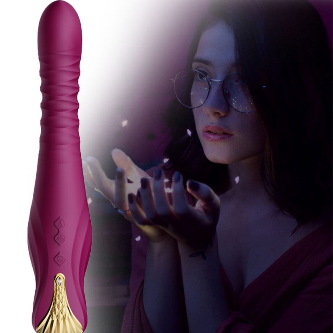 Klasikinis vibratorius su G taško stimuliacija "King Vibrating Thruster" – Violetinis  
„King Vibrating Thruster“ vibratorius skirtas  intensyviam G-taško masažui.  
Pagamintas iš aukščiausios kokybės kūnui  saugaus silikono,  turi galingai, bet tyliai veikiantį varikliuką. 
Kūno malonumui ir seksualinei stimuliacijai vibratorius turi net  4 skirtingas ir labai galingas vibravimo funkcijas.  Juos labai lengva valdyti net ir žaidimo įkarštyje - tiesiog vienas mygtuko paspaudimas ir nukreipimas į norimą erogeninę zoną išlaisvina visą užslėptą seksualumą. 
Prabangus žaisliukas  yra atsparus vandeniui,  todėl idealiai tinka mėgautis malonumo momentais būnant vonioje ar duše. Lengvai pakraunamas USB laidu. 
  
Tinkamai prižiūrint  šis vibratorius tarnaus tikrai ilgai. Prieš ir po kiekvieno naudojimo nuplaukite jį šiltu vandeniu ir švelniu muilu arba specialiu žaislų valikliu. Leiskite išdžiūti natūraliai. Šį sekso žaislą laikykite stalčiuje, specialiame maišelyje arba kitoje vietoje, kurioje nėra dulkių. Laikykite jį atokiau nuo kitų sekso žaislų. Nepalikite tiesioginiuose saulės spinduliuose ir niekada nelaikykite jo dideliame karštyje. 
  
Rekomenduojama naudoti kartu su vandens pagrindo lubrikantu.  Nenaudokite silikoninių lubrikantų, aliejų ar kremų, nes jie gali sugadinti prietaiso medžiagą ir apriboti jo veikimą bei galiojimo laiką.  
  
Kodėl jums reikalingas vibratorius? 
Vibratorius ar klasikinis vibratorius yra sekso žaislas, naudojamas ant kūno maloniai seksualinei stimuliacijai kelti. 
Vibratoriai gali būti naudojami tiek solo, tiek poroje ar kelių žmonių žaidimams kartu. Taip pat jie gali būti naudojami erogeninėms zonoms, tokioms kaip klitoris, vulva ar makštis, varpa, kapšelis ar išangė, siekiant seksualiai stimuliuoti, išlaisvinti seksualumą ir pasiekti orgazmą. 
Vibratoriai yra rekomenduojami sekso terapeutų moterims, kurioms sunku pasiekti orgazmą masturbacijos ar lytinių santykių metu.