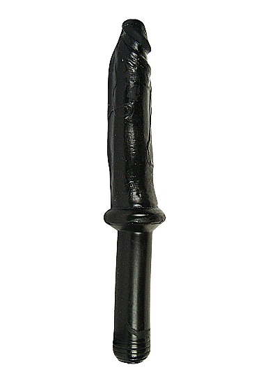 Analinis kaištis „All Black Small Hammer 32 cm“ 
 
Kam reikalingi analiniai kaiščiai? Kai kurie žmonės juos naudoja kaip analinio sekso apšilimo priemonę, kiti - kaip BDSM aksesuarą, o dar kiti - kad geriau susipažintų su analinių žaidimų pojūčiais. 
Aksominis prisilietimas ir nesibaigiantys malonumai - tik šio silikoninio analinio kaiščio pagalba. Iškilimai ir įdubimai  veiksmingai masažuoja intymias vietas . Kaištis  turi unikalią pailgą formą ir lengvai lankstosi.  
Analinis kaištis  turi paviršių papuoštą iškilimais kurie atrodo tarsi venos,  kad patirtumėte malonumą tiesiog lengvai įkišant ir ištraukiant. Platesnis pagrindas užtikrina apsaugą ir neleidžia kaiščiui pradingti jūsų kūne.  
  
32 cm ilgio ir 4,5 cm pločio žaisliukas  puikiai tinka tiek pradedantiesiems, tiek analinių žaidimų tyrinėtojams, tiek norint apšilti prieš audringą žaidimų naktį . Galite pasiekti visišką ekstazę be skausmo ir diskomforto. 
Tinkamai prižiūrint šis kaištis tarnaus jums ilgai. Prieš ir po kiekvieno naudojimo nuplaukite jį šiltu vandeniu ir švelniu muilu arba  specialiu žaislų valikliu . Leiskite išdžiūti natūraliai. Šį sekso žaislą laikykite stalčiuje, specialiame maišelyje arba kitoje vietoje, kurioje nėra dulkių. Laikykite jį atokiau nuo kitų sekso žaislų. Nepalikite tiesioginiuose saulės spinduliuose ir niekada nelaikykite jo dideliame karštyje. 
Rekomenduojama naudoti kartu su  vandens pagrindo lubrikantu . Nenaudokite silikoninių lubrikantų, aliejų ar kremų, nes jie gali sugadinti kaiščio medžiagą ir apriboti jo veikimą bei galiojimo laiką.  
 
