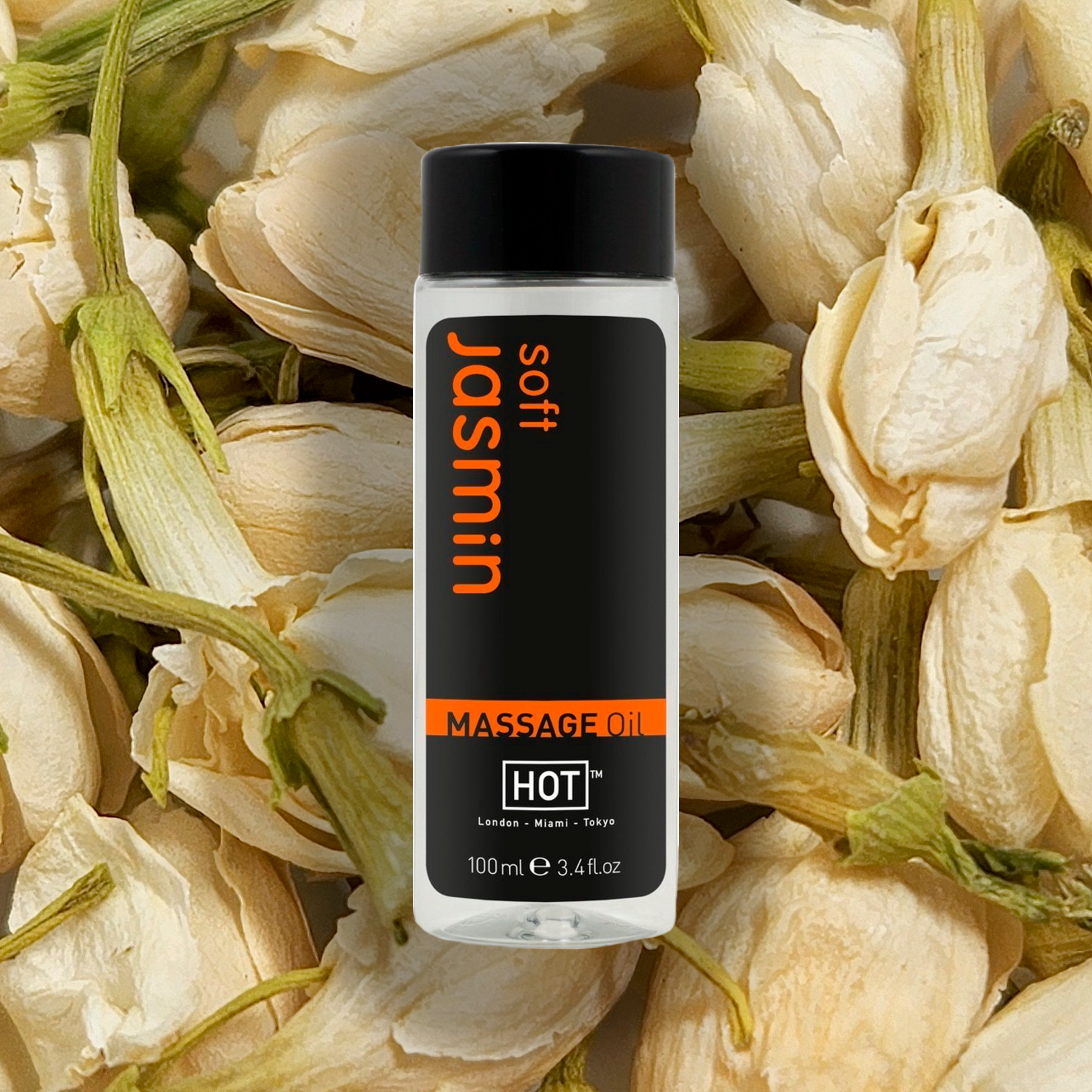 MASAŽO ALIEJUS "HOT SOFT JASMIN" - 100 ML  
“HOT” masažo aliejus leis Jums mėgautis  nepamirštamais atpalaiduojančiais arba erotiniais masažais .  
Tai iš  aukštos kokybės  ingredientų sukurtas produktas,  praturtintas E vitaminu , kuris puoselėja ir lepina Jūsų odą. 
Šis aliejus nustebins Jus savo  išskirtinėmis bei subtiliomis aromatų natomis , kurios sukurs aistringą ir jaudinančią atmosferą meilės žaidimams. 
Aliejus puikiai tepasi, ilgai išlieka ir lengvai dozuojasi.