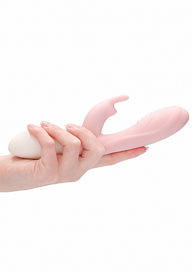Klitorio ir G taško stimuliatorius "Juicy Rabbit" – Rožinis 
Dvigubas  stimuliatorius pagamintas iš aksominio švelnumo, odai draugiško, neporėto silikono ir ABS plastiko. Mažasis stimuliatoriaus galas yra lenktas ir turi ausytes ,  kurias galite išnaudoti ne tik klitorio, bet ir spenelių stimuliacijai. Stimuliatoriaus galas yra glotnus ir lygus, kad būtų patogu jį įkišti. Lenkta jo forma nesunkiai pasieks G tašką.  10 skirtingų vibracijos ir intensyvumo režimų  prisitaikys prie kiekvienos moters poreikiių. Suraskite tobulą lygį - nuo švelnaus murkimo iki  orgazmo nirvanos !  Pasirinkę šį sekso žaislą nepasigailėsite nei akimirkai, nes jis nuneš jus į kvapą gniaužiančią, savęs tyrinėjimo kelionę.  
Ergonomiško ir kompaktiško dizaino stimuliatorius yra  patogus riešui  ir atitinka natūralią jūsų laikyseną, todėl be nuovargio rankose masturbacijos malonumais galėsite mėgautis ilgą laiką be pauzių. ,,Rabbit Juicy'' taip pat gali būti ir  nuostabus kelionių partneris , nes diskretiškas dizainas ir kompaktiškas dydis puikiai tilps jūsų rankinėje, krepšyje arba stalčiuje.  
Tinkamai prižiūrint šis stimuliatorius tarnaus jums ilgai. Prieš ir po kiekvieno naudojimo nuplaukite jį šiltu vandeniu ir švelniu muilu arba  specialiu žaislų valikliu . Leiskite išdžiūti natūraliai. Šį sekso žaislą laikykite stalčiuje, specialiame maišelyje arba kitoje vietoje, kurioje nėra dulkių. Laikykite jį atokiau nuo kitų sekso žaislų. Nepalikite tiesioginiuose saulės spinduliuose ir niekada nelaikykite jo dideliame karštyje. 
Rekomenduojama naudoti kartu su  vandens pagrindo lubrikantu . Nenaudokite silikoninių lubrikantų, aliejų ar kremų, nes jie gali sugadinti prietaiso medžiagą ir apriboti jo veikimą bei galiojimo laiką.  
Kodėl jums reikalingas vibratorius? 
Vibratorius ar klasikinis vibratorius yra sekso žaislas, naudojamas ant kūno maloniai seksualinei stimuliacijai kelti. 
Vibratoriai gali būti naudojami tiek solo, tiek poroje ar kelių žmonių žaidimams kartu. Taip pat jie gali būti naudojami erogeninėms zonoms, tokioms kaip klitoris, vulva ar makštis, varpa, kapšelis ar išangė, siekiant seksualiai stimuliuoti, išlaisvinti seksualumą ir pasiekti orgazmą. 
Vibratoriai yra rekomenduojami sekso terapeutų moterims, kurioms sunku pasiekti orgazmą masturbacijos ar lytinių santykių metu.