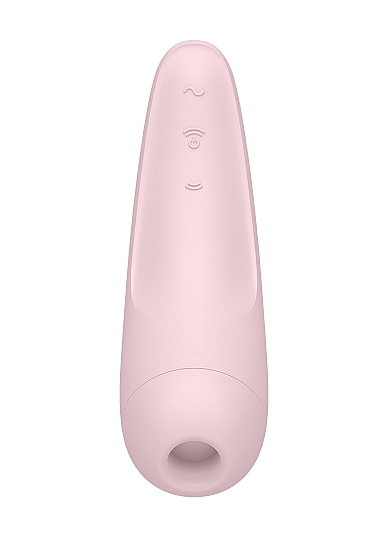 Klitorio stimuliatorius ,,Satisfyer Curvy 2+ Pink'' 
 
  
,,Curvy 2+" myluos jus ir jūsų klitorį  bekontakte stimuliacija  iki tol, kol patirsite svaiginantį orgazmą. Naudojant naujovišką ,,Airpulse" technologiją, minkštas silikoninis antgalis lengvai apgaubia jūsų perlą ir dėl galingo vakuuminio bangų poveikio suteikia neregėtų orgazmų. Elegantiškas dizainas suteikia stimuliatoriui išties viliojančią ir prabangią išvaizdą - tai toks sekso žaislas, kurio nereikia gėdintis ir slėpti spintos gilumoje. 
,,Curvy 2+" stebina  galingu varikliu , ergonomiška forma ir  tyliu veikimu . Pasiduokite savo fantazijoms ir mėgaukitės klitoriniu stimuliatoriumi be jokio pašalinio triukšmo. Stimuliatorius yra  atsparus vandeniui  (IPX7), todėl malonumais galėsite mėgautis net duše ar vonioje.  Po vandeniu jo galinga bangų stimuliacija yra daug stipresnė. Jei žaislui pritrūks energijos - bet kuriuo metu galėsite įkrauuti jo ličio jonų bateriją su rinkinyje pridedamu USB laidu. 
Šis žaislas ypatingas ne tik dėl savo ergonomiškos formos ir įspūdingos galios, bet ir dėl gebėjimo įkvėpti naujos gyvybės jūsų išmaniam būdu mylėti save. Naudodami ,,Satisfyer Connect" programėlę, kurią nemokamai galima parsisiųsti ,,Android" ir ,,iOS" operacinėms sistemoms, ,,Curvy 2+" per ,,Bluetooth" galite prijungti prie savo išmaniojo telefono, kurį vėliau galėsite naudoti kaip nuotolinio valdymo pultą. Jei norite, klitorio stimuliaciją galite valdyti net savo ,,Apple Watch" ir planšetiniu kompiuteriu. Naudodamiesi programėle aplinkos garsus galite paversti viliojančiais virpesiais, kuriuos galite jausti tiesiogiai per stimuliatorių. Be to, galite net transliuoti ištisus ,,Spotify" grojaraščius, kurie nustatys žaislo vibracijų ritmą. Žinoma, taip pat galite perduoti valdymą savo partneriui ar kitiems naudotojams ir leisti jiems valdyti jūsų stimuliaciją per programėlę - gyvai, nuotoliniu būdu ar per vaizdo pokalbį. Kelias į pulsuojantį orgazmą dar niekada nebuvo toks įvairus. Be abejo, ,,Satisfyer Connect" programėlė atitinka ES Bendrąjį duomenų apsaugos reglamentą ir Vokietijos bei Europos duomenų apsaugos taisykles. Dėl įdiegto galutinio šifravimo mylėjimasis dviese liks tik tarp jūsų. 
Tinkamai prižiūrint šis stimuliatorius tarnaus jums ilgai. Prieš ir po kiekvieno naudojimo nuplaukite jį šiltu vandeniu ir švelniu muilu arba  specialiu žaislų valikliu . Leiskite išdžiūti natūraliai. Šį sekso žaislą laikykite stalčiuje, specialiame maišelyje arba kitoje vietoje, kurioje nėra dulkių. Laikykite jį atokiau nuo kitų sekso žaislų. Nepalikite tiesioginiuose saulės spinduliuose ir niekada nelaikykite jo dideliame karštyje. 
Rekomenduojama naudoti kartu su  vandens pagrindo lubrikantu . Nenaudokite silikoninių lubrikantų, aliejų ar kremų, nes jie gali sugadinti prietaiso medžiagą ir apriboti jo veikimą bei galiojimo laiką. 