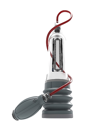 Penio pompa "HydroXtreme 9" 
 
Skaidri penio pompa „HydroXtreme 11“ yra eksperto vertas „Bathmate“ produktas. 
Pažengusiems penio pompų naudotojams ji  padės pasiekti dar geresnių rezultatų , o naujokai galės startuoti aukščiausiame lygmenyje. 
 Pompą sudaro vidutinio stiprumo slėgį, todėl galėsite  savo penio didinimo procesą pradėti švelniai ir saugiai.  
Ši pompa geriausiai tiks didesnio dydžio pasididžiavimą turintiems vyrams, kurių penio ilgis erekcijos metu siekia nuo 18 cm iki 23 cm ilgį. 
  
Vandens pompos nuo paprastų išsiskiria tuo, jog jos veikia ne oro, o vandens slėgio pagalba. Vanduo, atvirkščiai nei oras, suteikia maksimalų saugumą be jokio diskomforto jausmo, kurį gali sukelti oro slėgio pagrindu veikiančios pompos. Taip pat  vandens slėgis ne tik didina penį, tačiau gali jam suteikti ir ilgalaikį kietumo, standumo ir tvirtumo efektą.  
Ši pompa yra skirta jau pažengusiems, nes  turi papildomą pumpavimo galvutę,  kuri gali dar labiau sustiprinti pompos poveikį. 
  
Siekdami geriausių rezultatų,  pompą naudokite 10 - 15 minučių per dieną . Kiekvienos pompos naudojimo sesijos metu, pompą laikykite po 5 minutes.